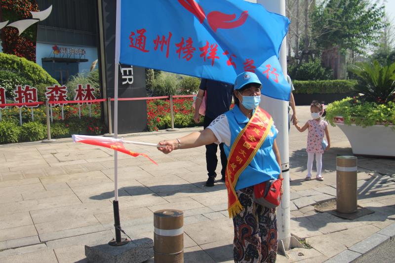 <strong>嗯,大鸡巴快日小嫩逼</strong>